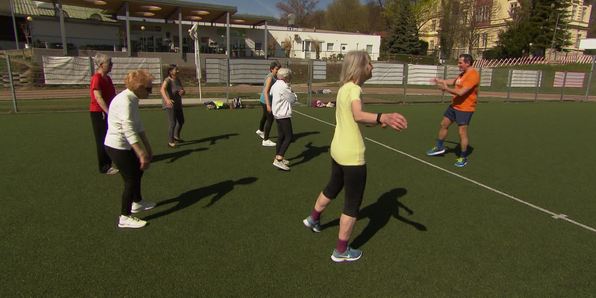 "bewusst gesund" am 14. Mai 2022: Philipp Jelinek – Der Vorturner der Nation