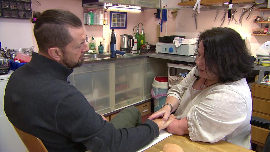 © ORF "bewusst gesund" am 5.8.2023: Handarbeit: Handlose Ergotherapeutin