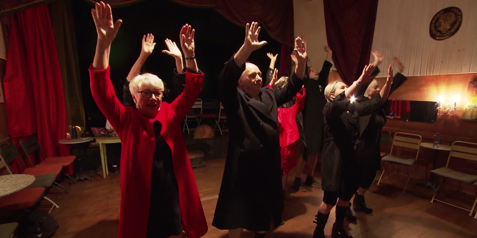 "bewusst gesund" am 2.3.2024: Bühnenreif - Tanzperformance mit 60+