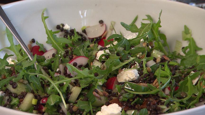 "Bewusst gesund" am 21.6.2025: Linsensalat mit Rucola