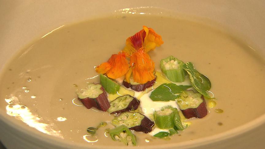 "Bewusst gesund" am 11.10.2025: Okra-Fenchelsuppe mit Joghurt