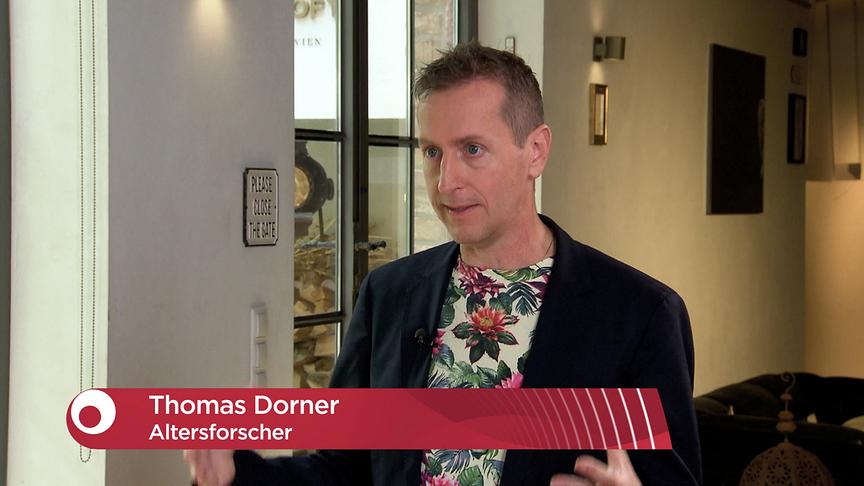 Der Altersforscher Thomas Dorner spricht in einem Interview über das Älterwerden.