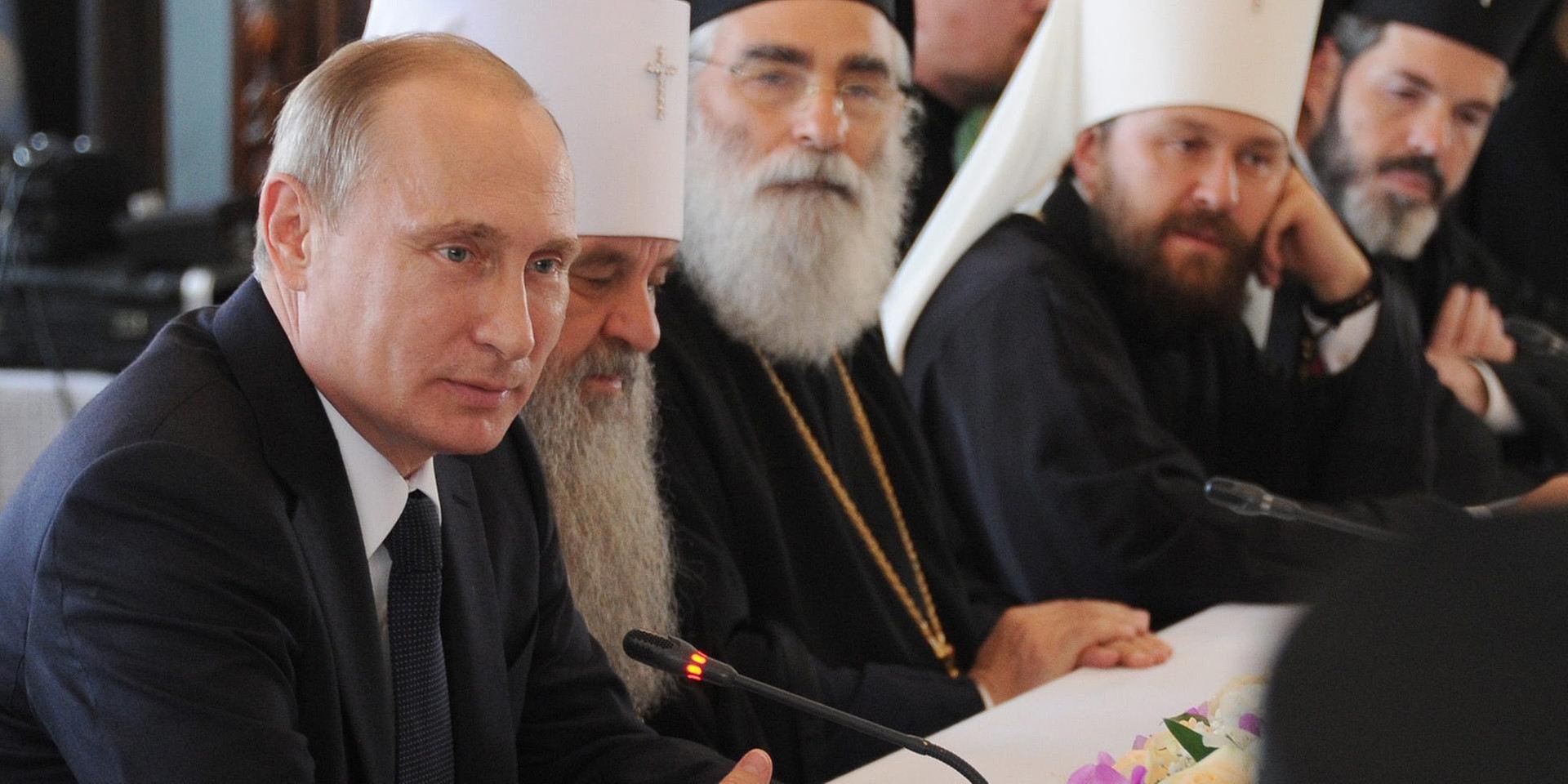 Putin mit russisch-orthodoxen Bischöfen in Possad 